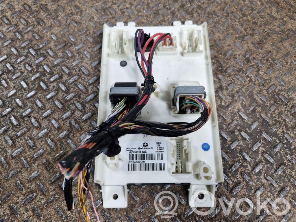 Dodge Challenger Mukavuusmoduuli 