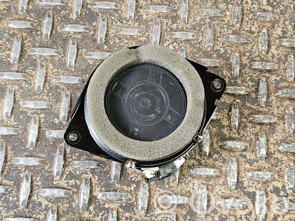 Ram 1500 DT Altavoz del panel 