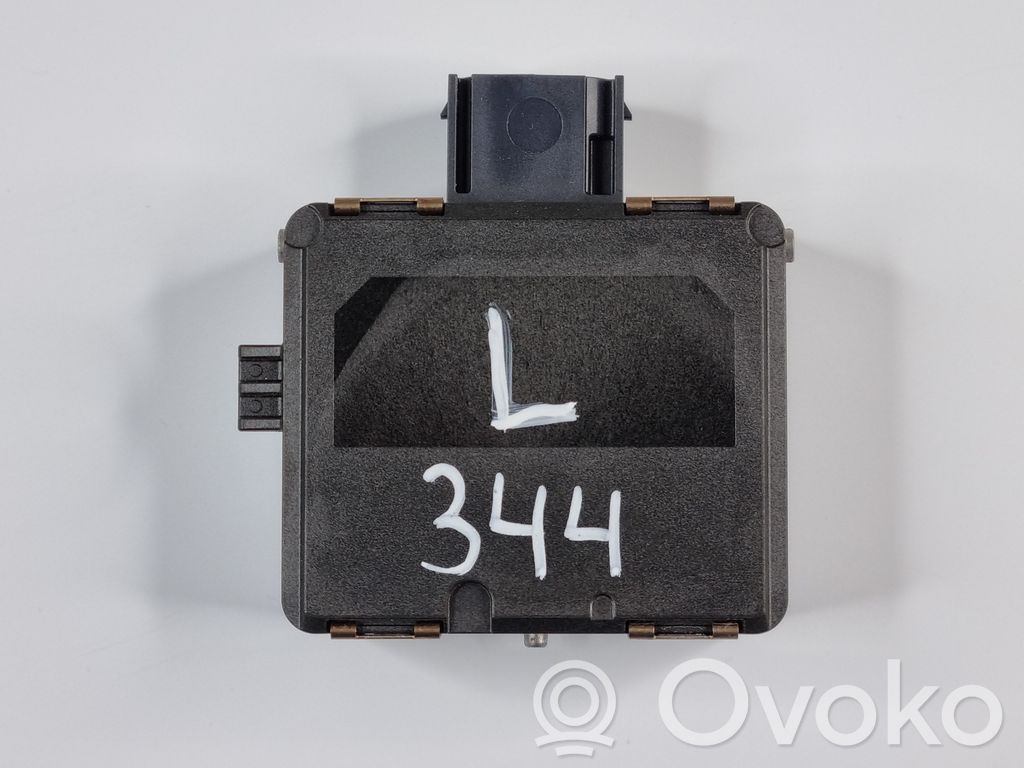 Audi A4 S4 B9 8W Aklos zonos modulis 