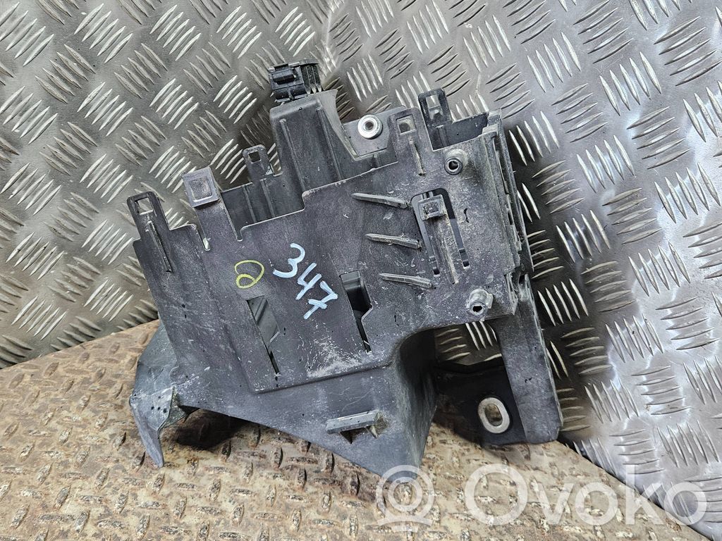Jeep Grand Cherokee Engine control unit holder 