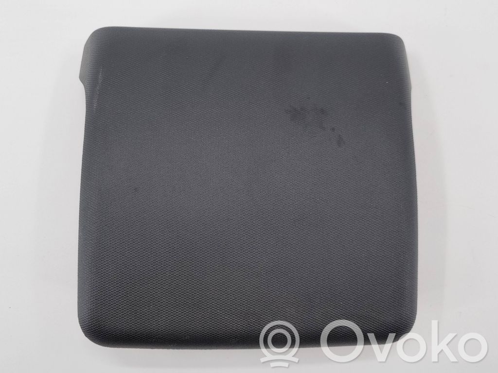 Plastikowe elementy podsufitki   2568324,5080791,2558450