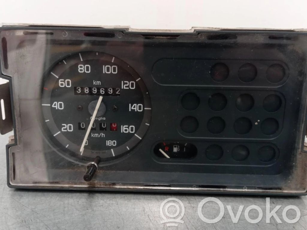 Renault Rapid Speedometer (instrument cluster) 