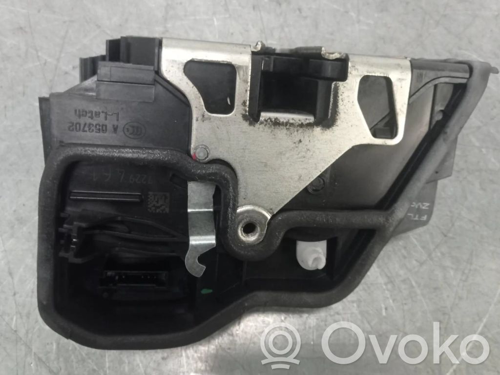 Front door lock   7229461,7229461