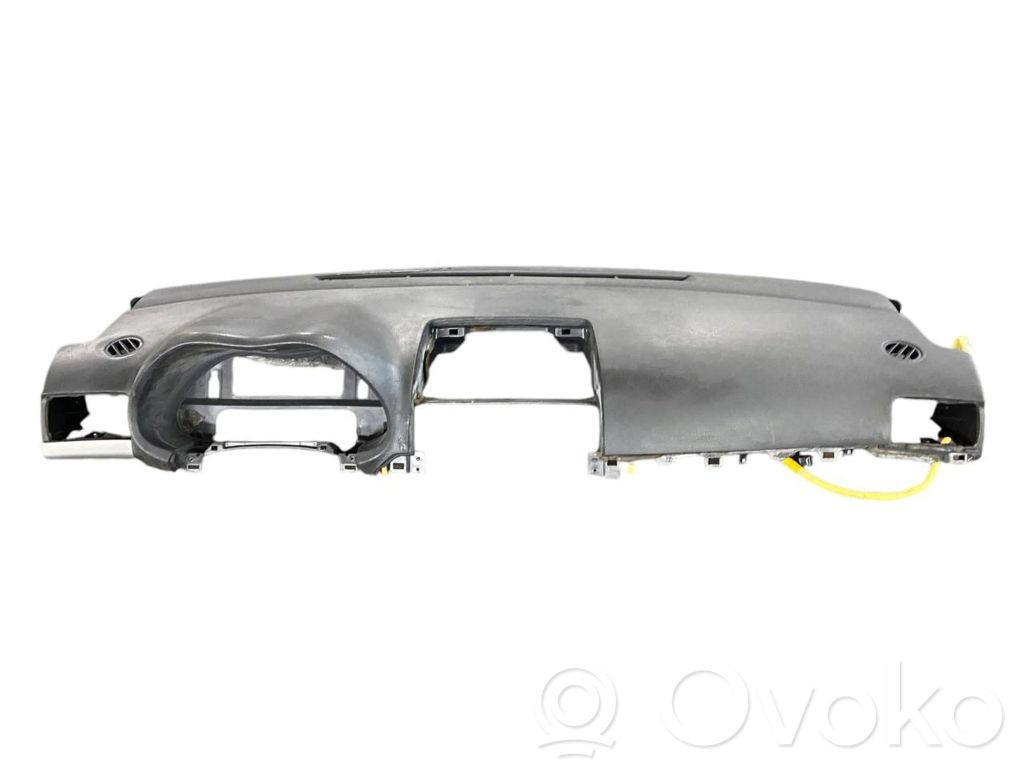 Toyota Avensis T250 Bord 