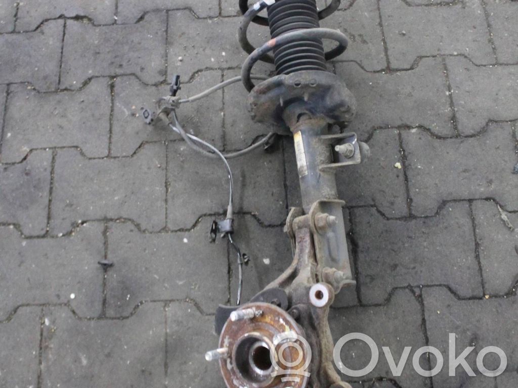 Front wheel hub spindle knuckle