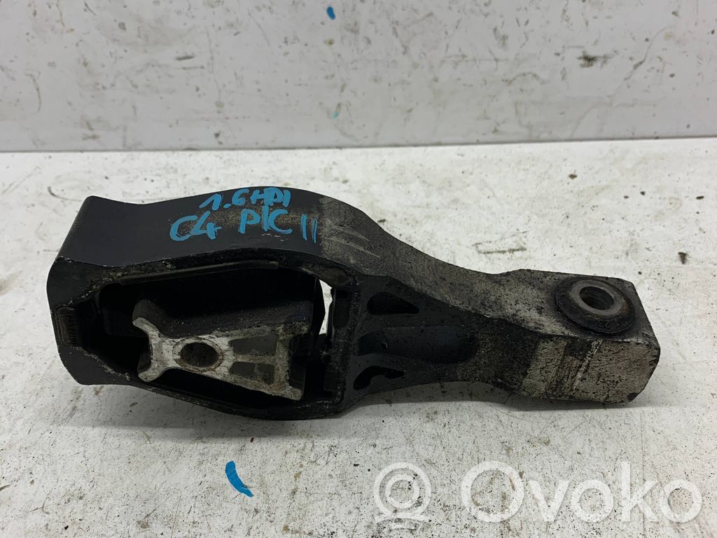 Citroen C4 II Picasso Engine mount vacuum valve 