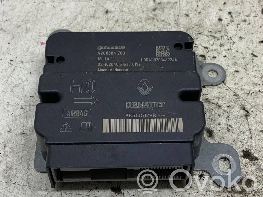 Dacia Duster Airbag control unit/module 