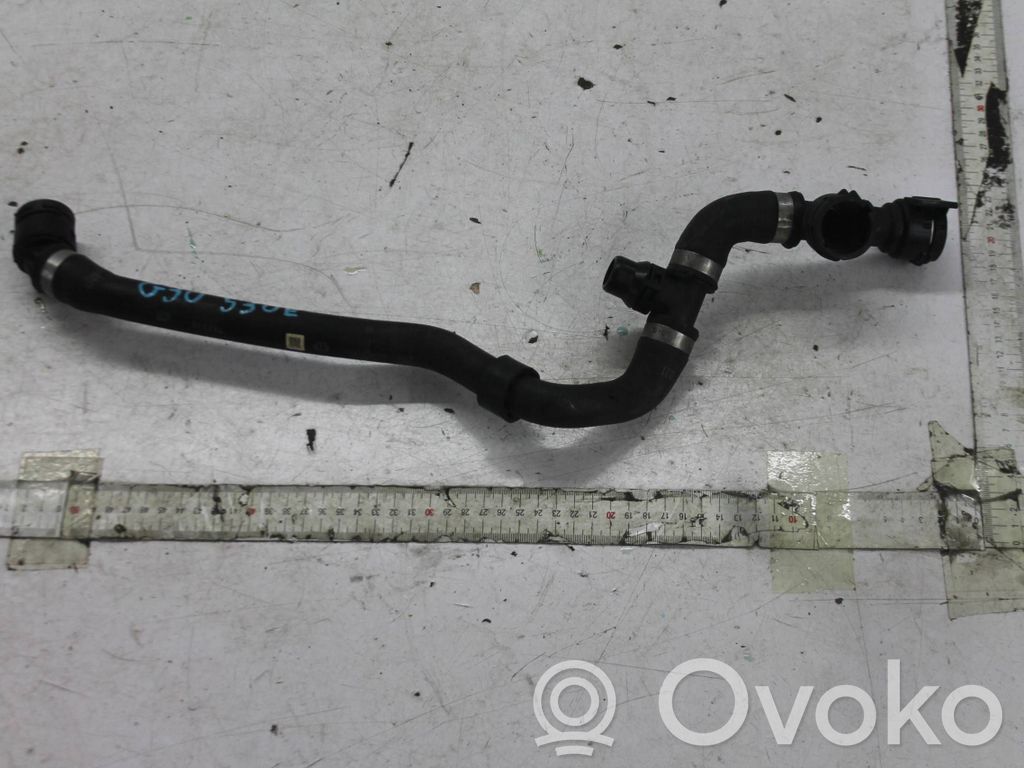 BMW 5 G30 G31 G38 Conductă/furtun lichid de răcire motor 