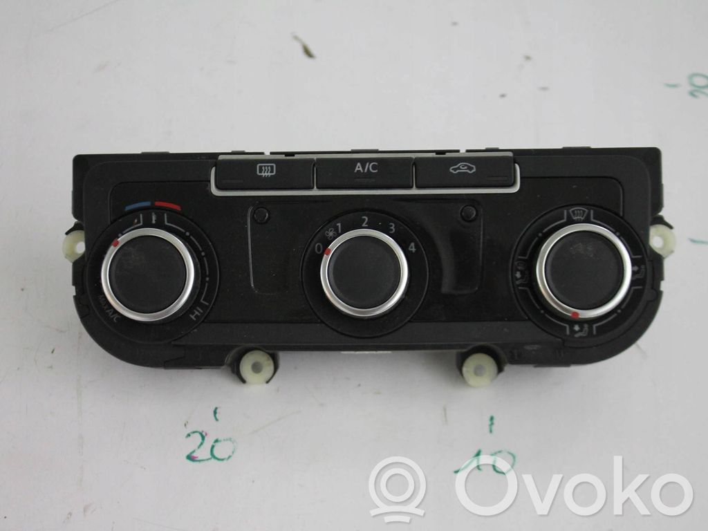 Volkswagen Golf VI Panel klimatyzacji 