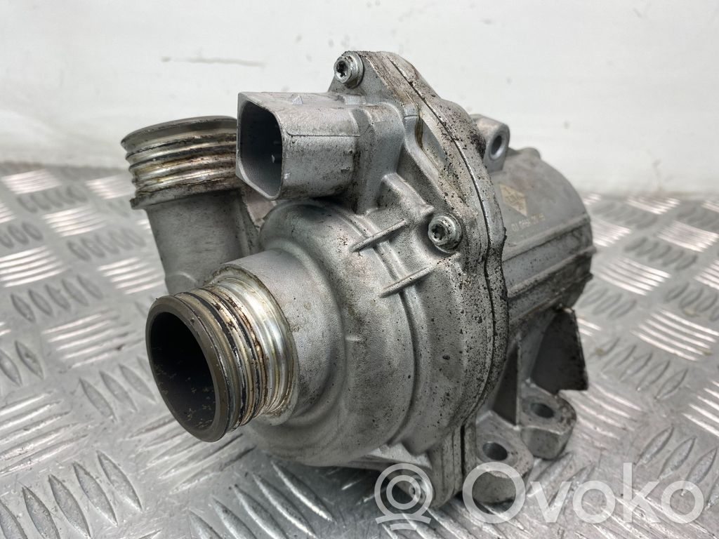 Water pump   7632426
