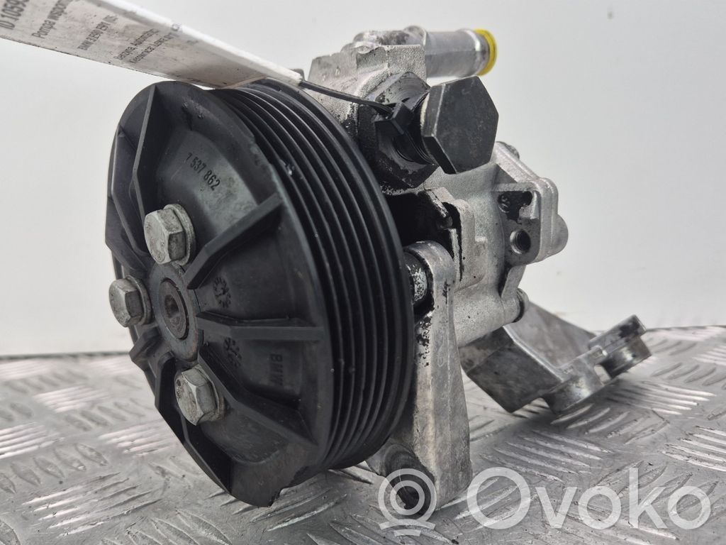 BMW 3 E90 E91 Power steering pump 