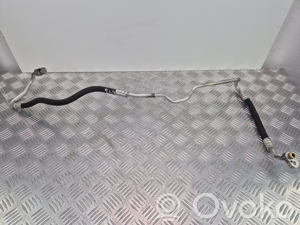 BMW X5 E70 Ilmastointilaitteen putki (A/C) 