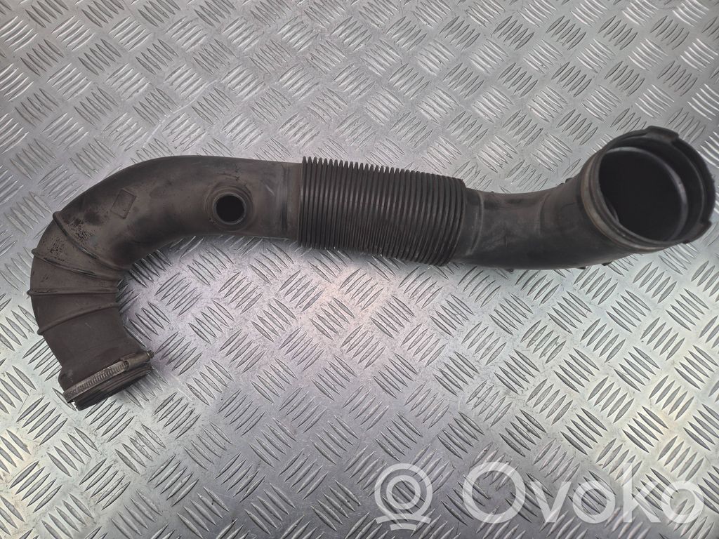 Rura / Wąż dolotowy powietrza   A9065281724,ZGS02,446389600