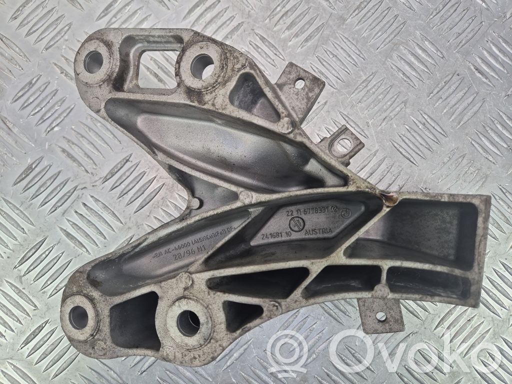BMW X5 E70 Engine mounting bracket 