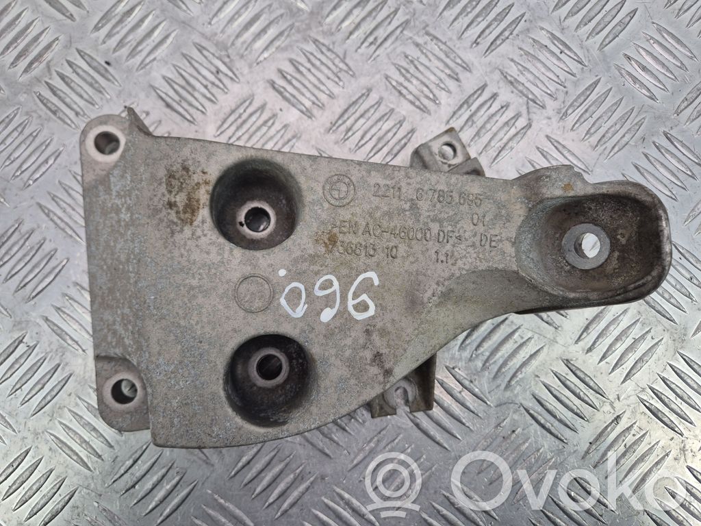 BMW X1 E84 Engine mounting bracket 