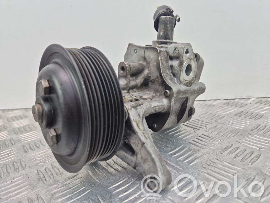 BMW 7 F01 F02 F03 F04 Ohjaustehostimen pumppu 