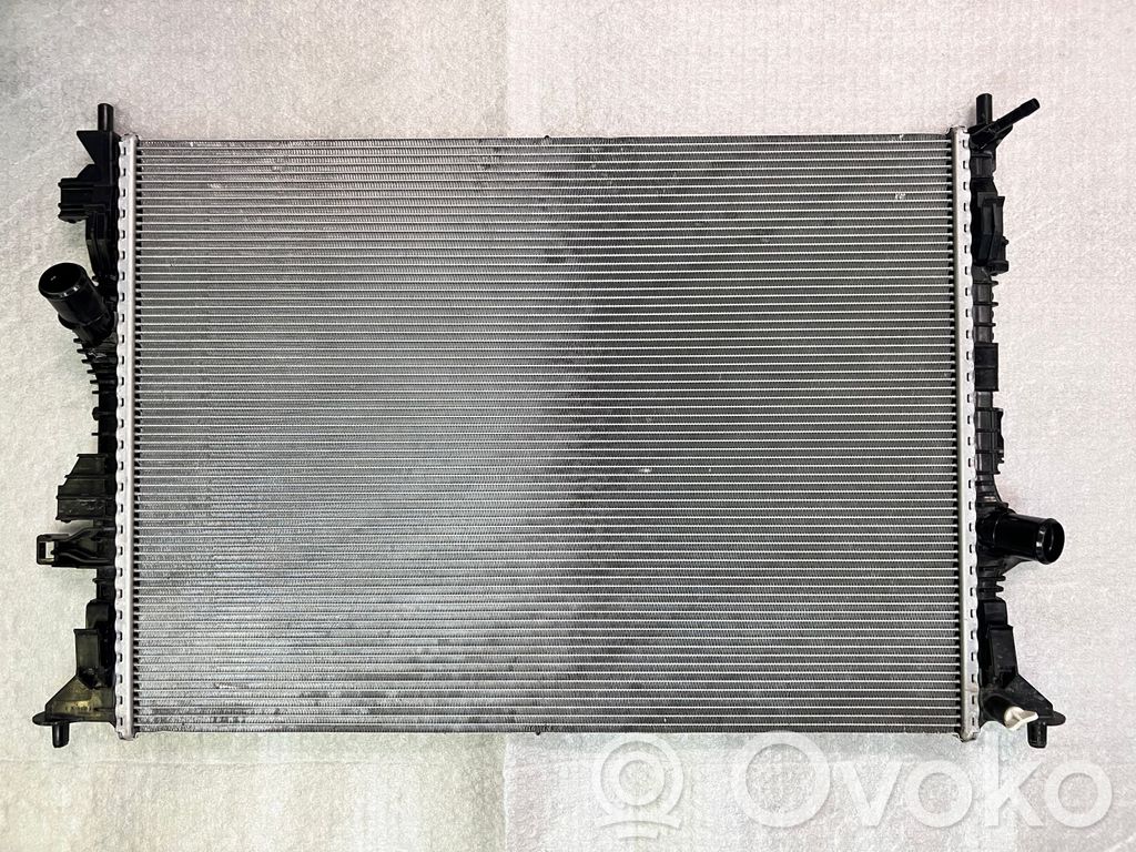 Ford Focus Coolant radiator 