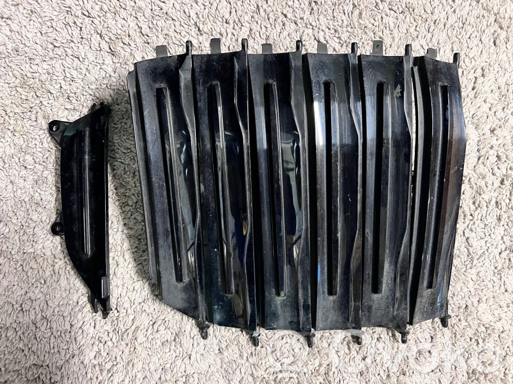 BMW X5 G05 Intercooler air guide/duct channel 