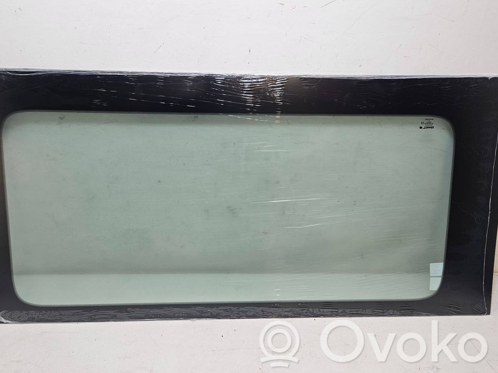 Man TGE 1gen Side middle window/glass 