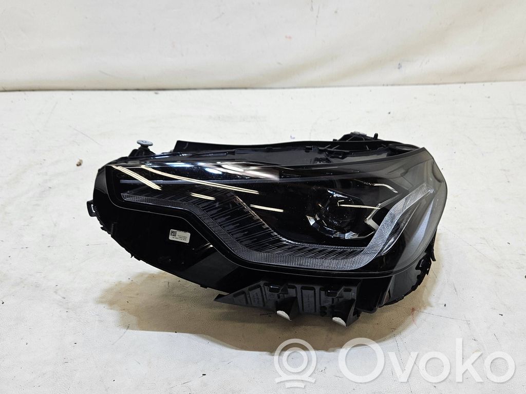 BMW 2 G42 Scheinwerfer 