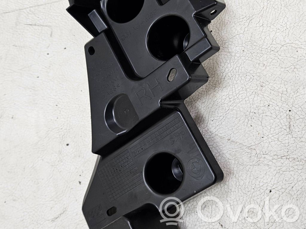 BMW 5 G60 G61 Soporte de montaje del parachoques trasero 