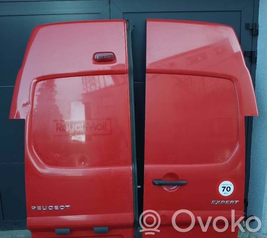 Back/rear loading door