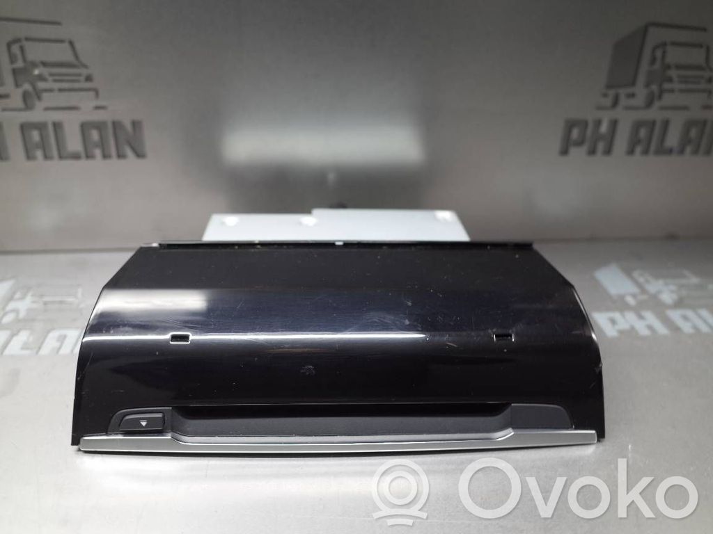 Mazda 6 Radio/CD/DVD/GPS head unit 