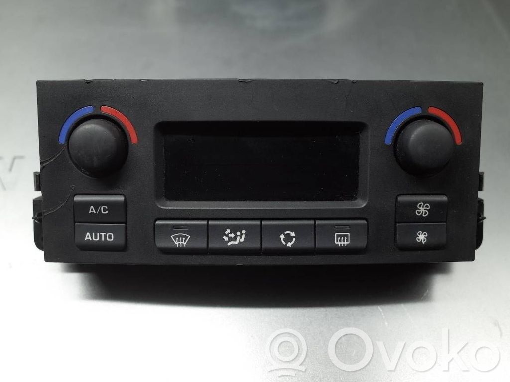 Peugeot 207 Climate control unit 