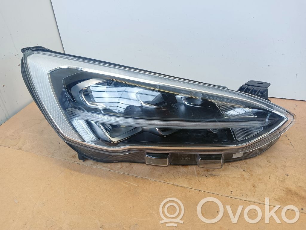 Ford Focus Headlight/headlamp 