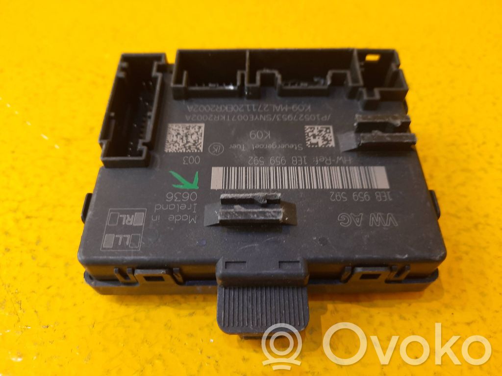Skoda Enyaq iV Door control unit/module 