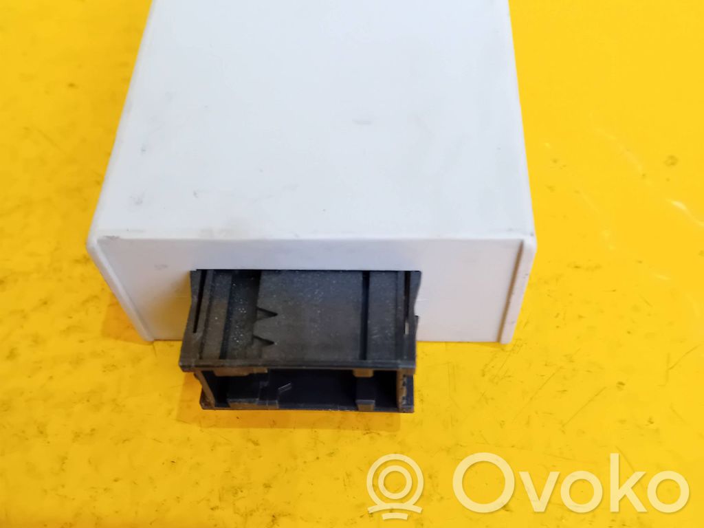 BMW 5 E60 E61 Glow plug pre-heat relay 
