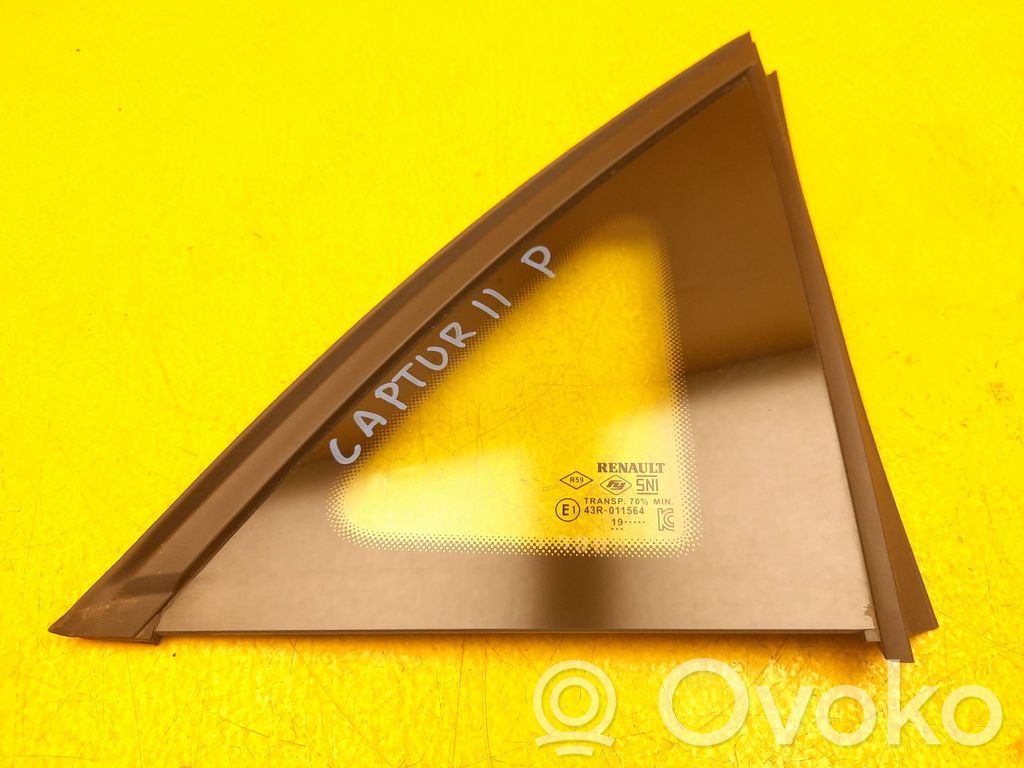 Renault Captur II Rear side window 