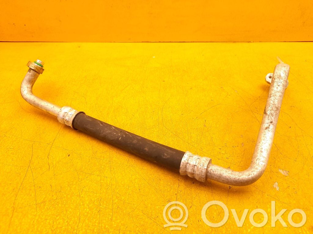 Ilmastointilaitteen putki (A/C)   100929300A