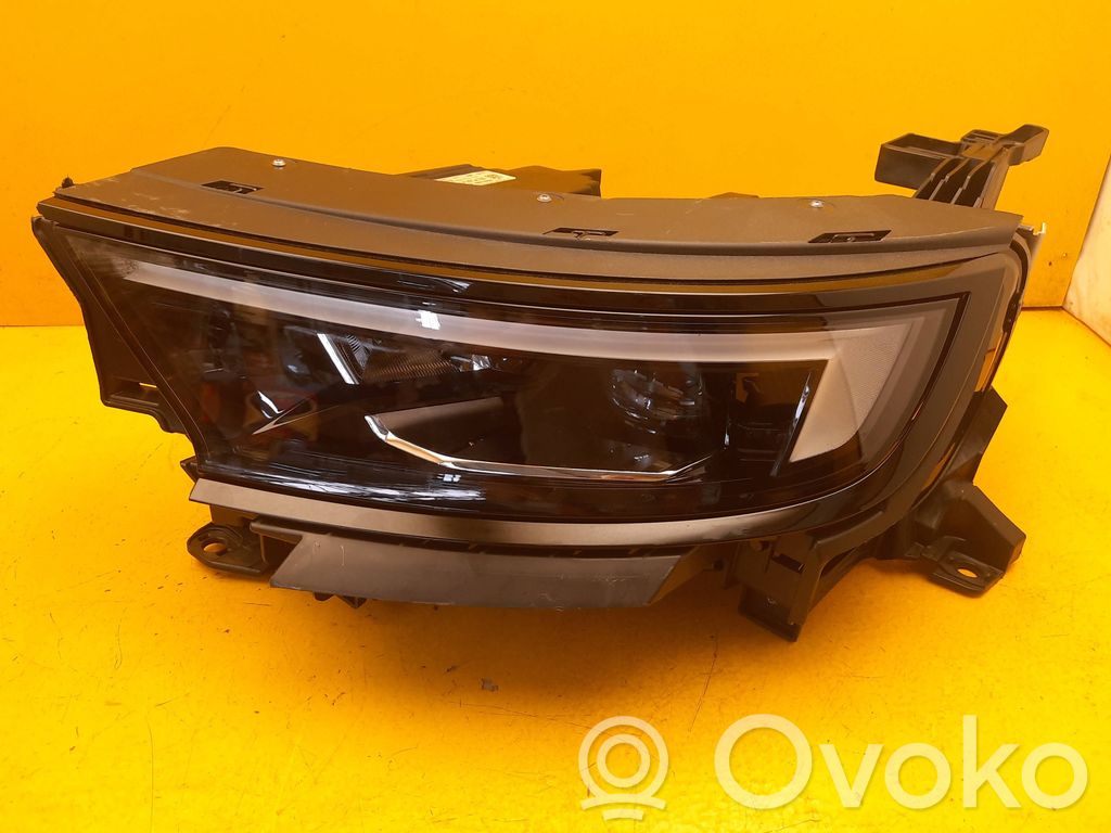 Opel Mokka B Lampa przednia 