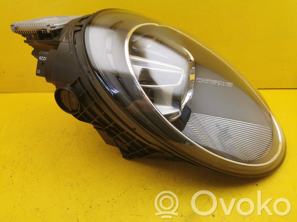 Porsche 992 Scheinwerfer 