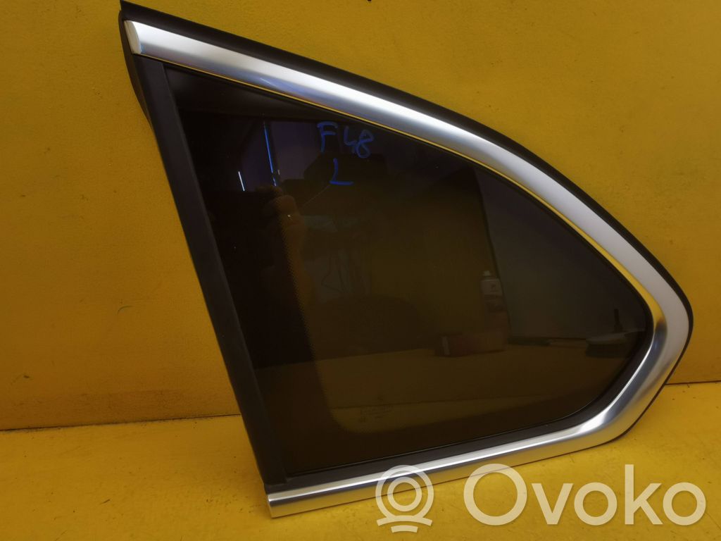 BMW X1 F48 F49 Finestrino laterale posteriore 
