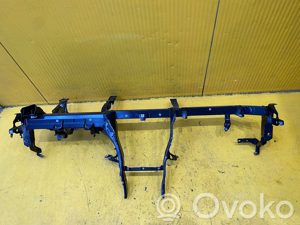 Audi Q8 Travesaño/barra de soporte del panel de instrumentos 