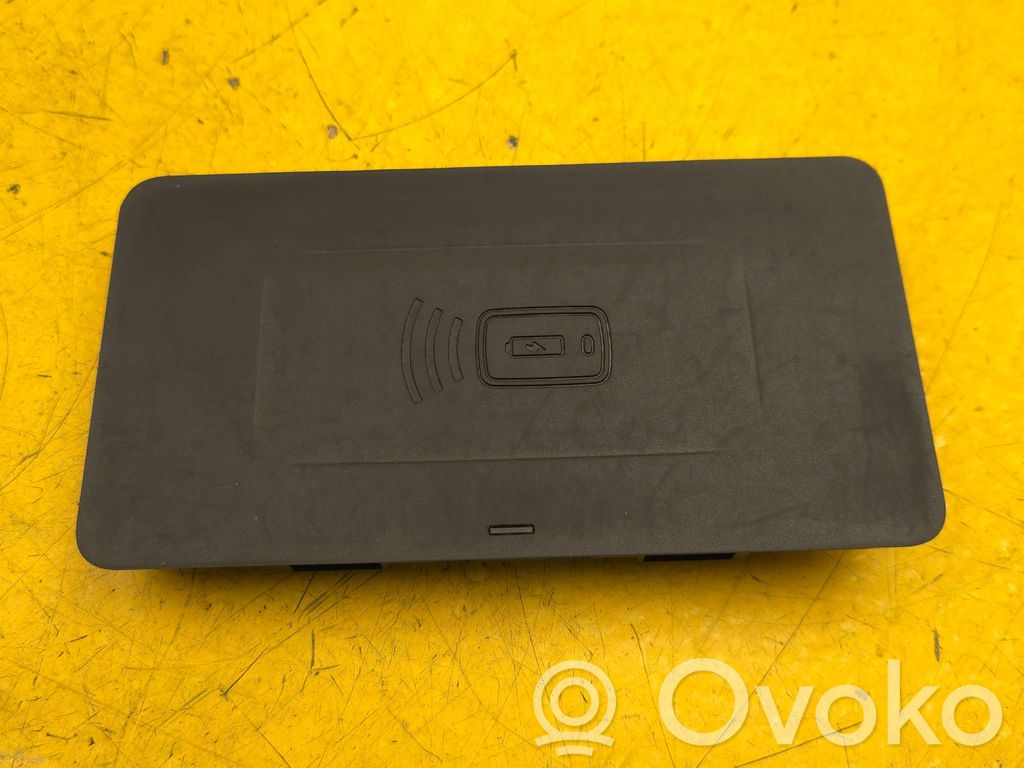 BMW 3 G20 G21 Wireless charging module 