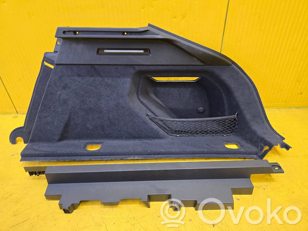 Audi e-tron Trunk/boot side trim panel 