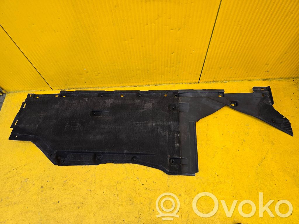 Audi A5 Protección inferior lateral 
