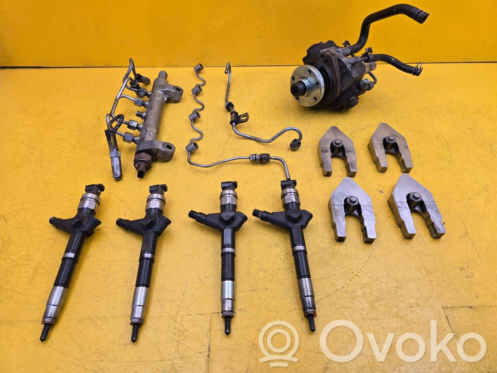 Sprausla (-i)   16600EC00A,16700EC00A,10H20179