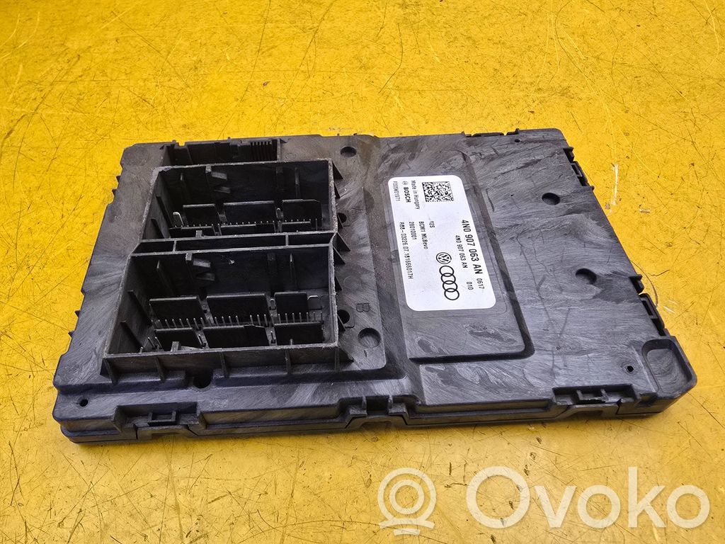 Audi A8 S8 D5 Korin keskiosan ohjainlaite 