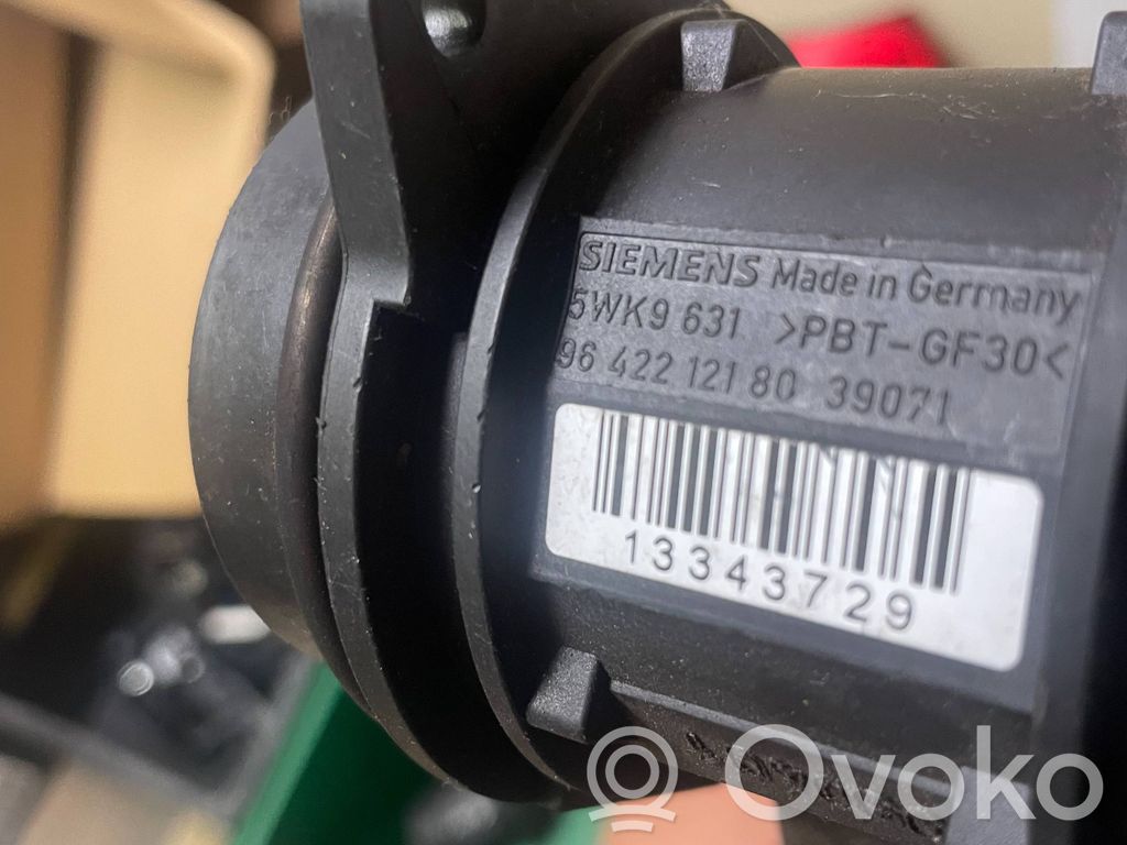 Ford Fiesta Przepływomierz masowy powietrza MAF 