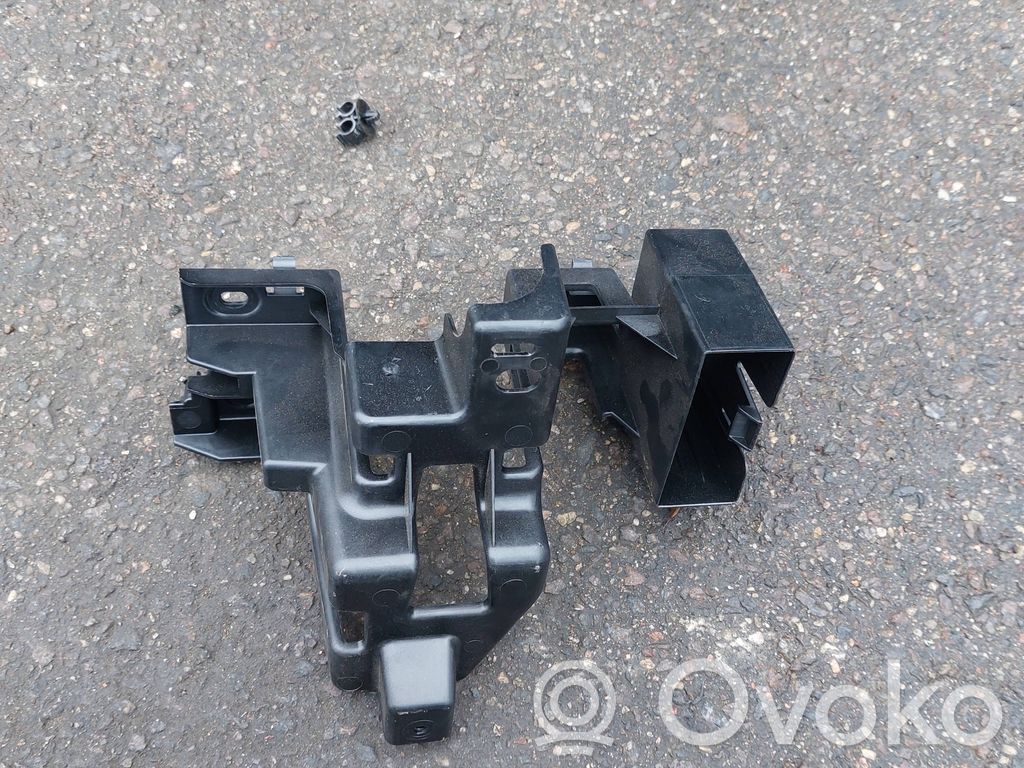 Audi Q2 - Base (soporte) 