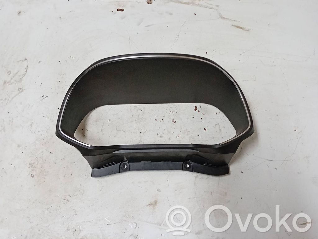 Renault Clio V Moldura de la unidad delantera de radio/GPS 