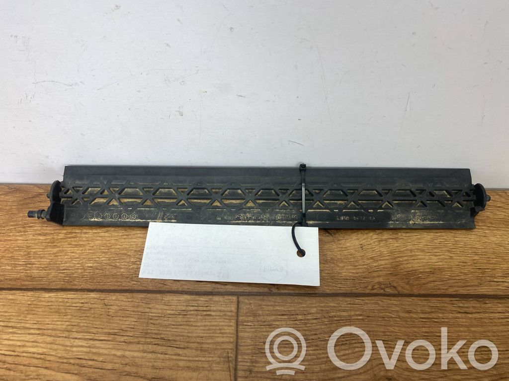 Guía de aire del intercooler   L1MB8472HAPI,L1MB8472HA