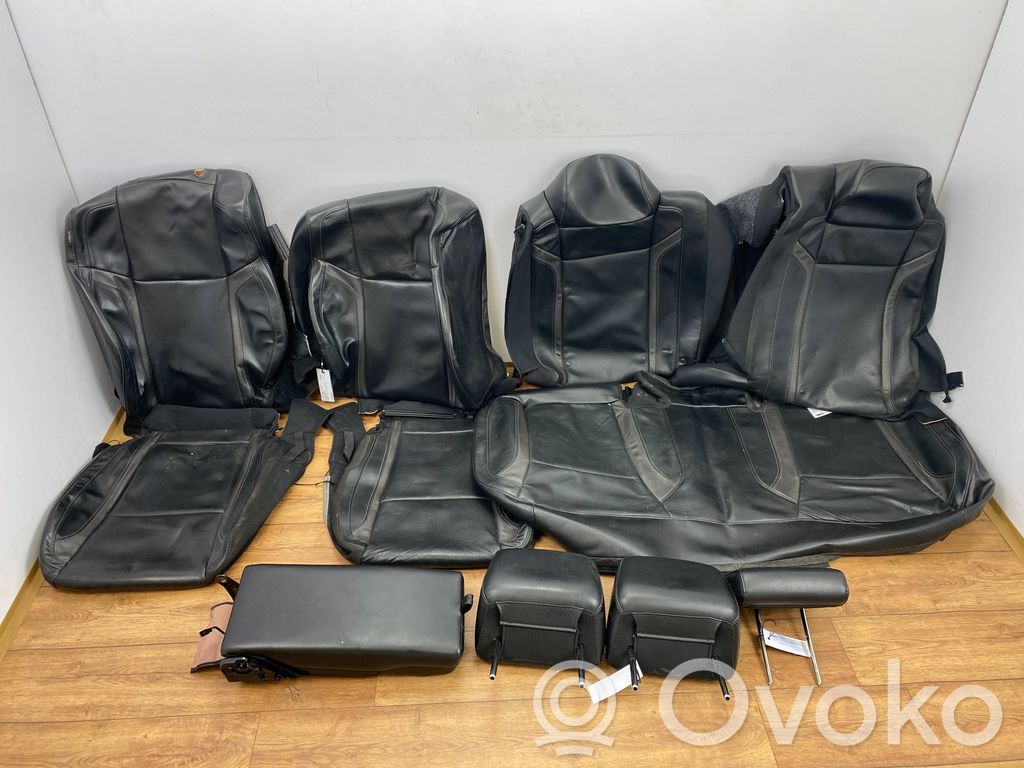 Dodge Charger Set interni 
