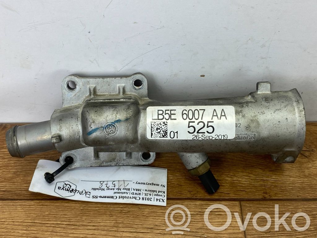 Ford Explorer VI Engine coolant pipe/hose 