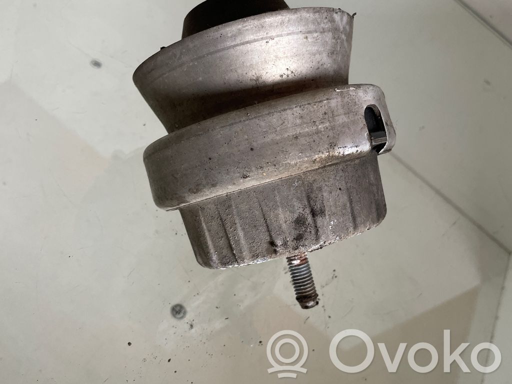 Audi A6 S6 C6 4F Engine mount bracket 