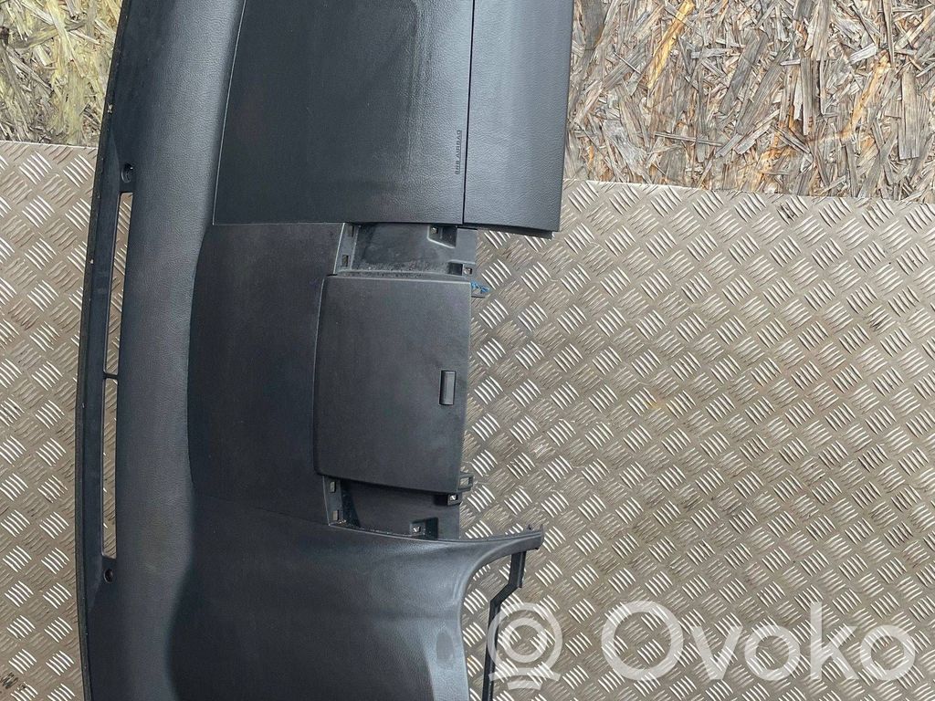 Toyota Corolla Verso AR10 Panelis 